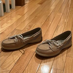 SPERRY WOMENS BOAT SHOES